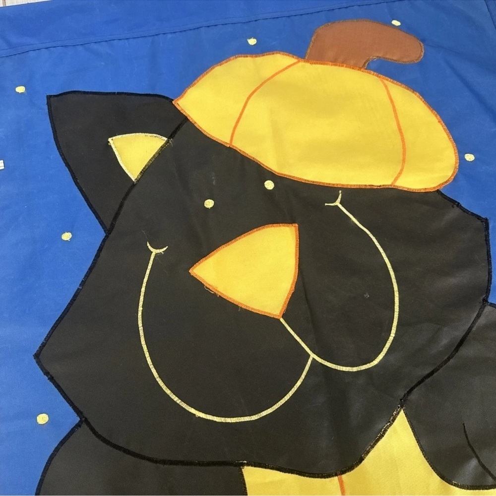 Vintage Halloween Black Cat Flag Garden Cute Inside pumpkin 28x42” Die Cut - Picture 8 of 8
